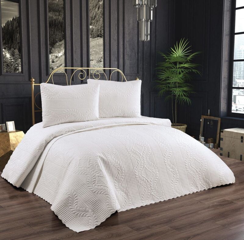 Jumbo Soft Çift kişilik Yatak Örtüsü Takımı / Krem